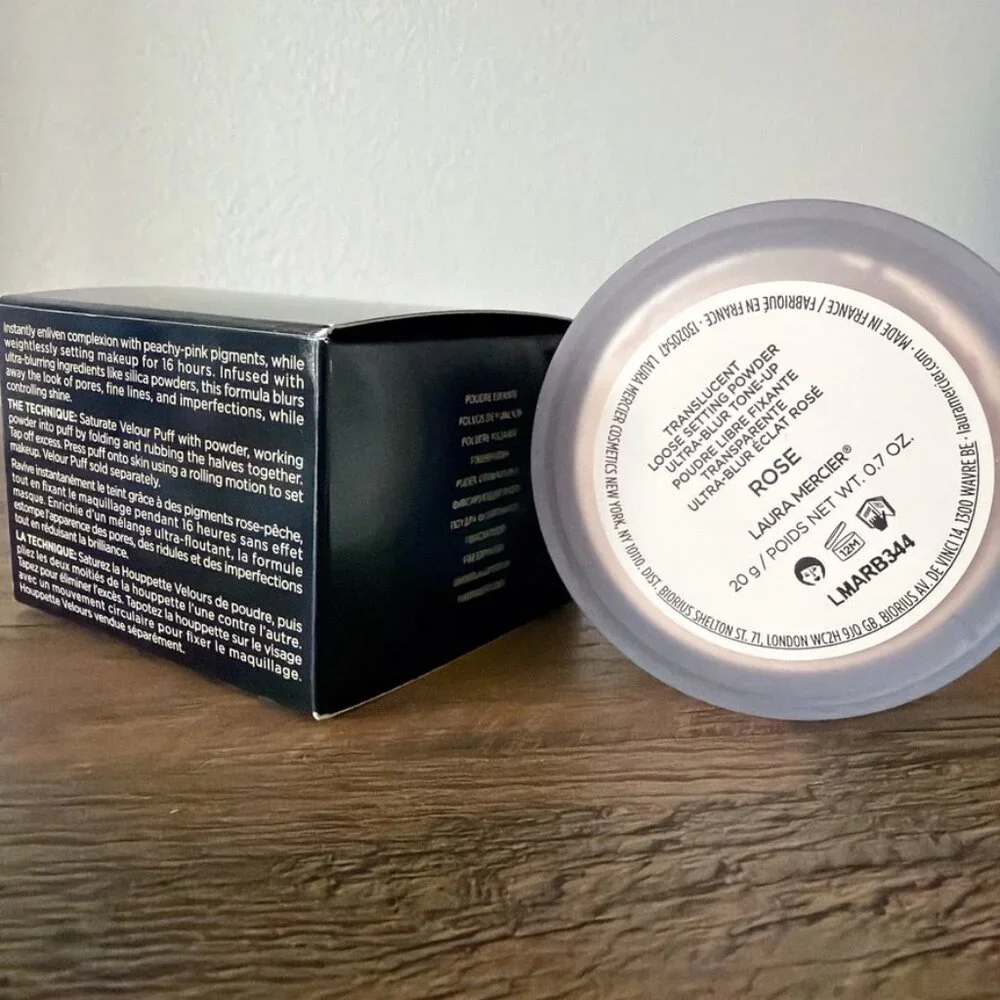 Laura Mercier Ultra-Blur Talc-Free Longwearing Translucent Loose Setting Powder